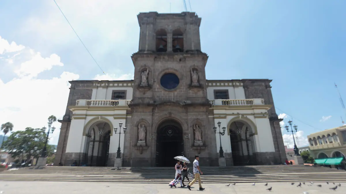 Edificio en Ciudad Guzmán